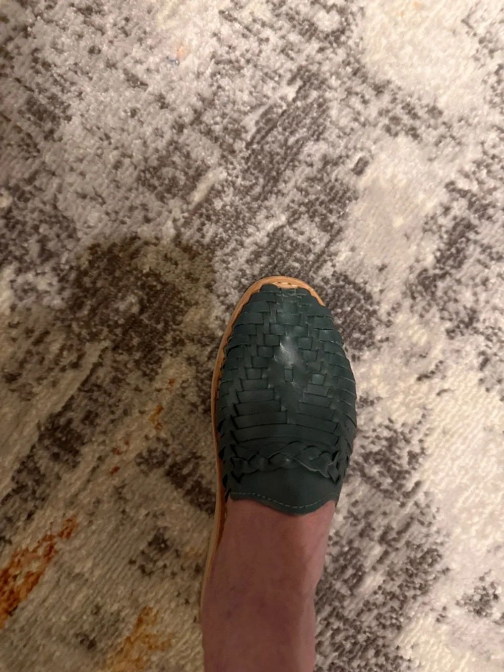 New size 8, turquoise green , leather, woven slides.. - Picture 6 of 7